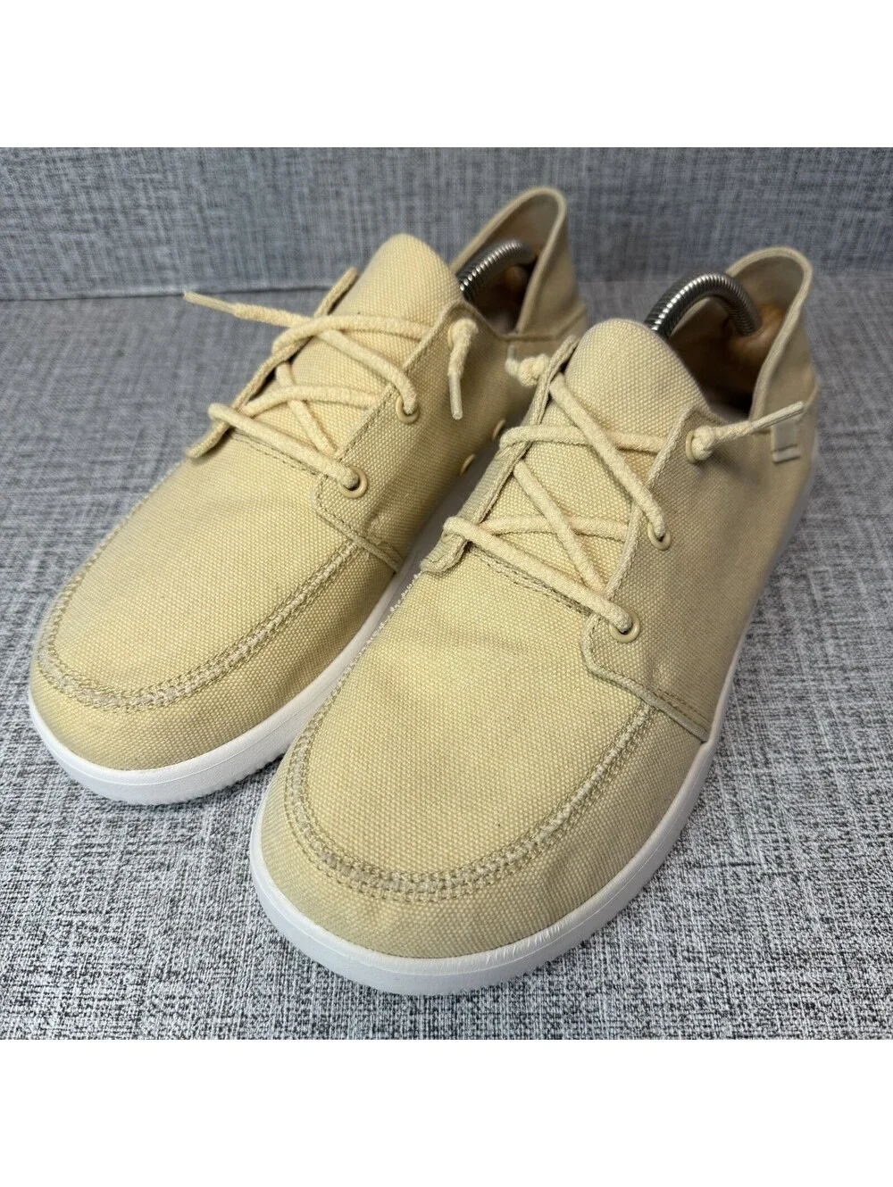 Chaco Shoes Women's Size 10 Butter Yellow Chillos Lace Up Canvas Sneakers